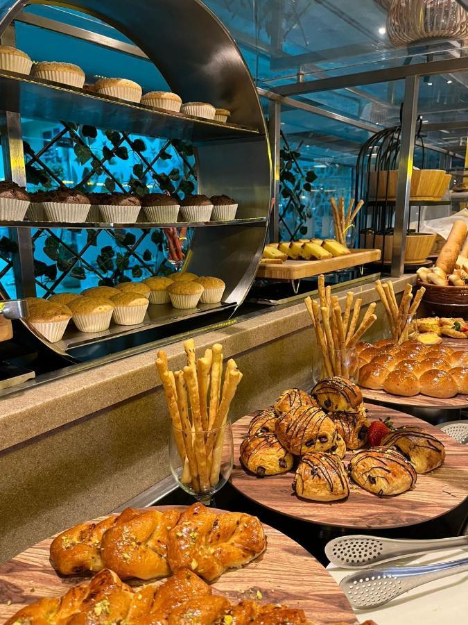 Holiday Inn Al Khobar - Corniche By Ihg Extérieur photo